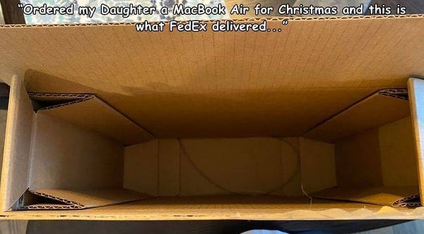 8. "Заказал дочке MacBook Air в подарок на Рождество. И вот что мне доставила курьерская служба".
