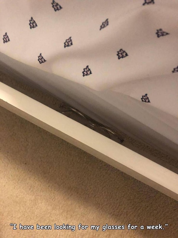 12. "Я искала свои очки целую неделю".