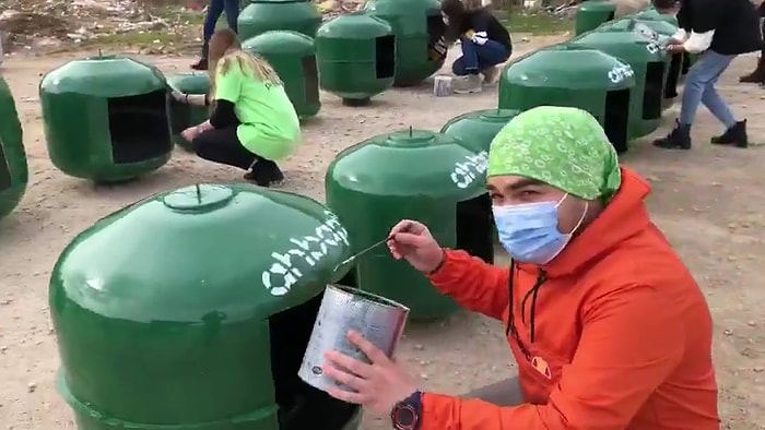 Haluk Levent ve AHBAP'tan Kışın Sokakta Yaşam Mücadelesi Veren Hayvanlar İçin Atıklardan Yuva Projesi