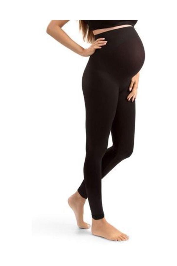 2. Hamileyken kıyafet seçimi de çok önemli. Sizi ve bebeği rahat ettirecek en iyi parçalardan biri bu hamile taytları.