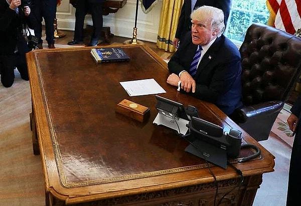 Ofis içinde değişiklikler yapan Biden, Trump'ın meşhur kırmızı butonunu da Oval Ofis'ten kaldırtmıştı...
