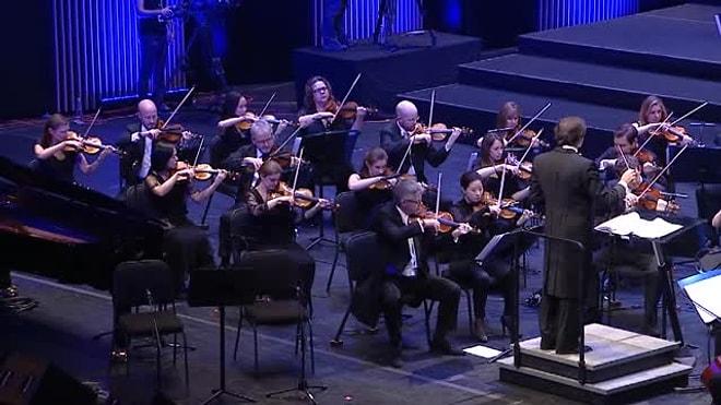 İngiliz Kraliyet Orkestrası'nın 90 Dakika Boyunca Çaldığı Sezen Aksu Şarkılarıyla Kulaklarınız Bayram Edecek