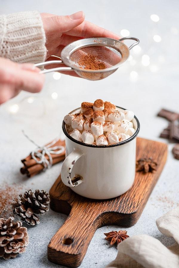 8. Marshmallowlu Sıcak Çikolata