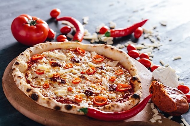 9. Acılı Biberli Pizza