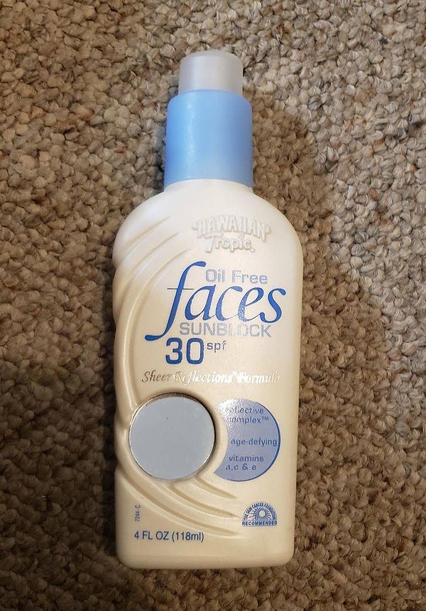 18. "Солнцезащитный крем с зеркальцем!"