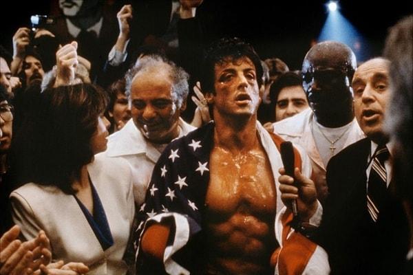 11. "Rocky IV" filmindeki boks sahnesinin gerçekçi görünmesini isteyen Sylvester Stallone, Dolph Lundgren'in ona gerçekten vurmasını istedi. Göğsüne aldığı darbe sonucu Stallone 9 gün yoğun bakım ünitesinde kaldı.