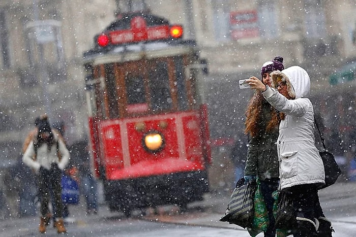 İstanbul’a Kar Yeniden Geliyor! Kar Yağışı Ne Zaman Olacak?