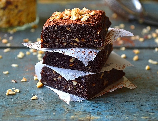 Hurmalı Fit Brownie Tarifi: