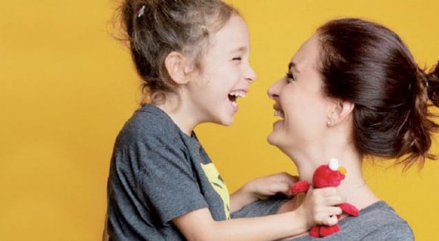 Ceyda Düvenci kızı için elinden gelenin çok daha fazlasını yapıyor