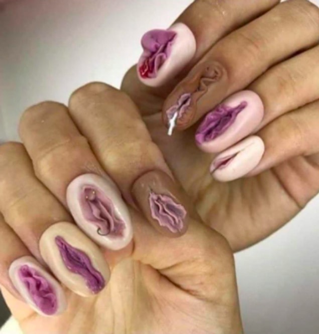 2. Ayyyyy bıktık artık şu garip nail artlardan...