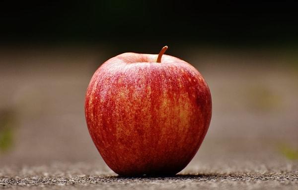 4. Çaydanlığın içini parlatmak için elma kabuklarından faydalanabilirsiniz!