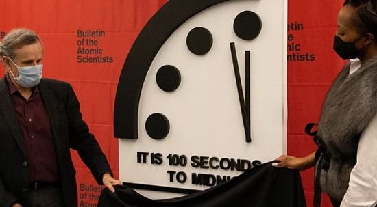 73 Yıl Önce Bilim İnsanları Tarafından Kurulmuştu: Kıyamet Saati 100 Saniyelik Geri Sayımda...