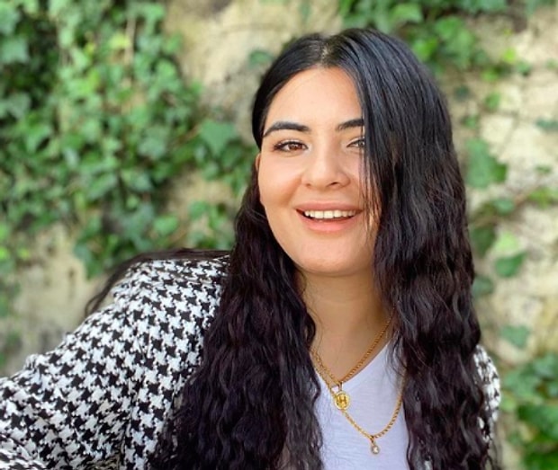 Unlu Gelin Adayi Hanife Gurdal Esi Kemal Ayvaz Dan Bosanacagini K Ciniza Kina Yakin Diyerek Duyurdu Unlu Gelin Adayi Hanife Gurdal Esi Kemal Ayvaz Dan Bosanacagini K Ciniza Kina Yakin Diyerek Duyurdu