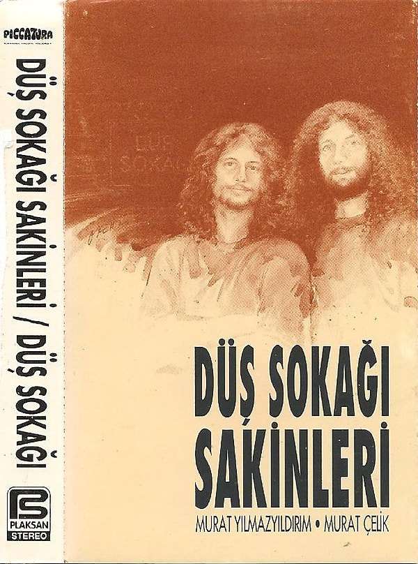 İlk albümlerinin ardından birçok konsere imza atan Düş Sokağı Sakinleri, 1997 yılında Yaşadıkça ve 1999 yılında Üç adlı albümleri çıkardı.
