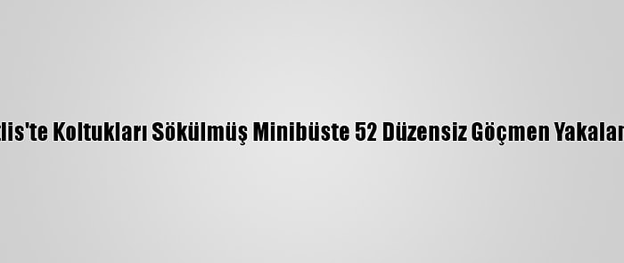 Bitlis'te Koltukları Sökülmüş Minibüste 52 Düzensiz Göçmen Yakalandı