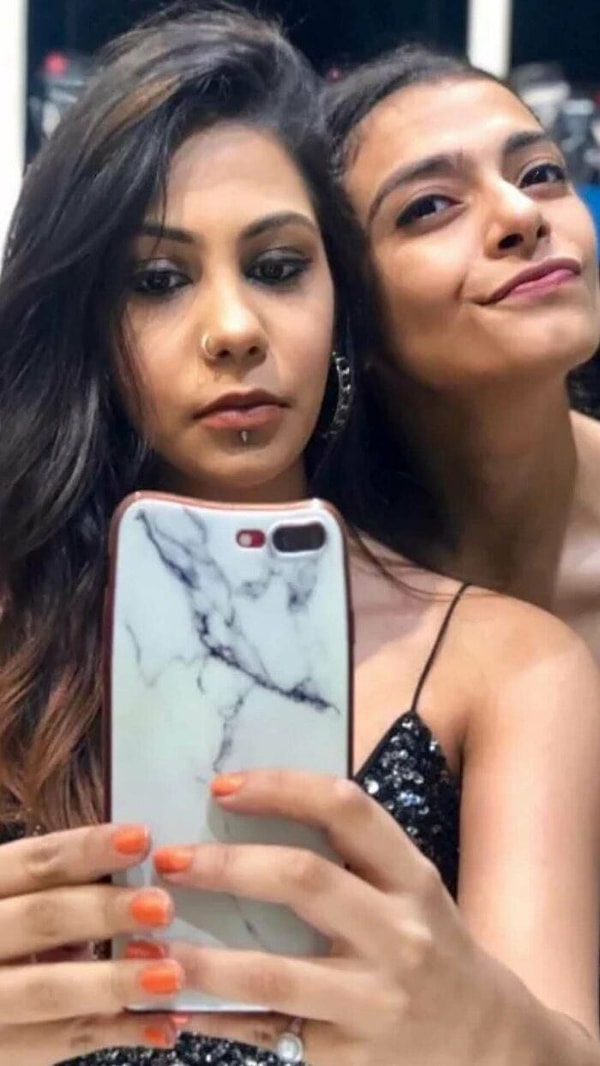 Изогнутые айфоны уже в продаже?!