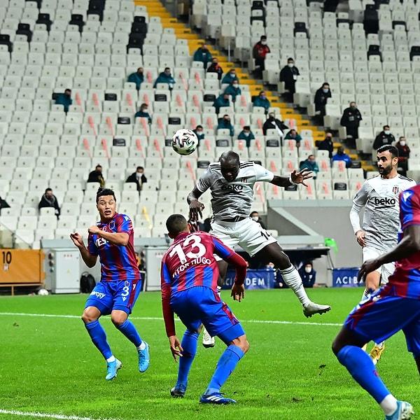 29. dakikada Aboubakar, Beşiktaş'ı öne geçiren golü kaydetti: 1-0