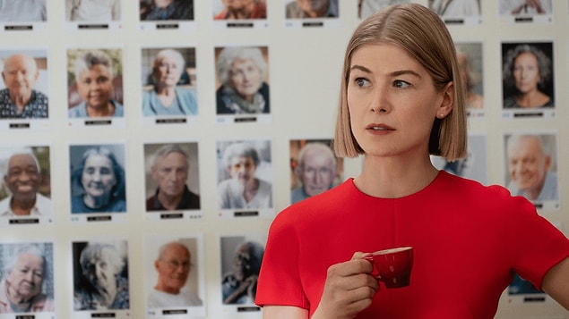 8. I Care a Lot / Netflix Orijinal Filmi / 19 Şubat