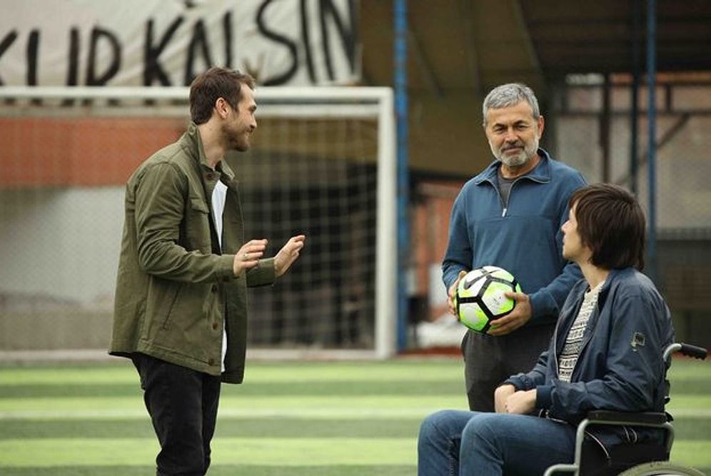 'Çukur'da Aykut Kocaman Sürprizi: Aykut Kocaman, Aras Bulut İynemli'ye Eşlik Ediyor