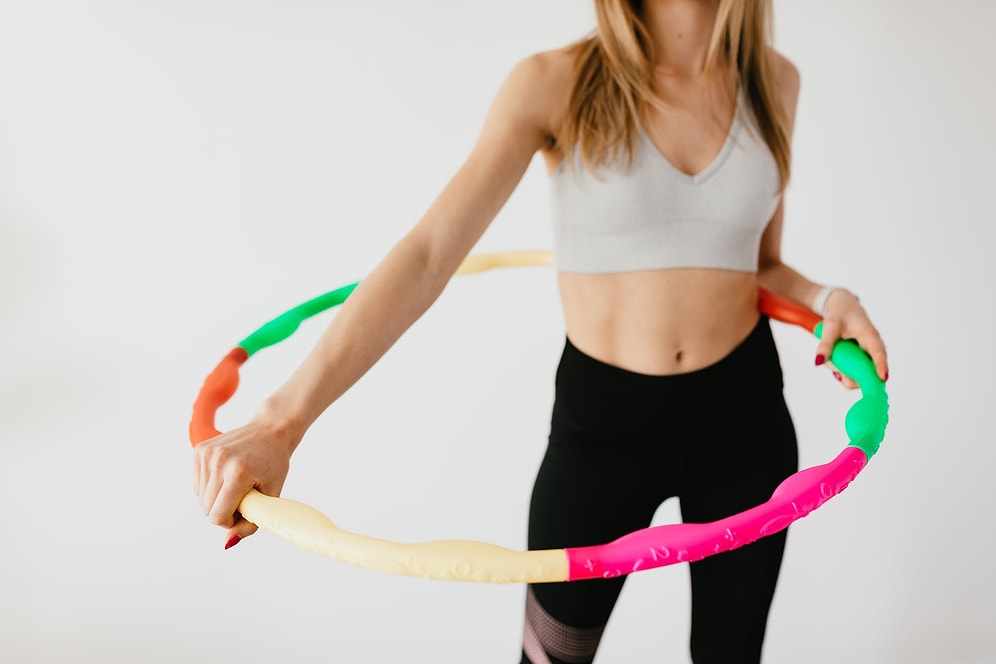 Bu Listedeki 7 Bel İnceltme Hareketini Düzenli Uyguladığınızda Liposuction Yaptırdığınızı Düşünebilirler!