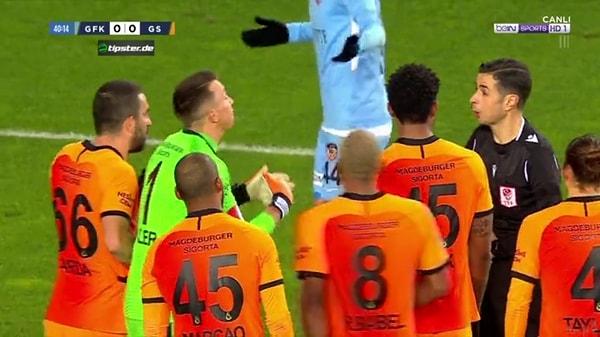 20. dakikada Başakşehir, ceza sahası içerisinde Marcao'nun Epureanu'ya yaptığı müdahale sonrası VAR incelemesi sonucu penaltı kazandı.