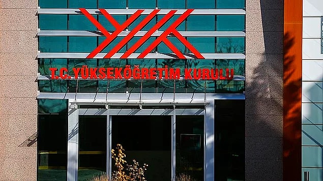 Üniversiteler Açılacak Mı?