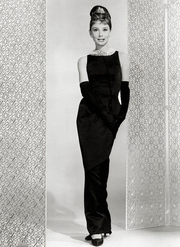 4. Audrey Hepburn — 807 bin dolar