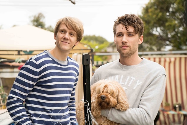 6. Josh ve Arnold — 'Please Like Me':