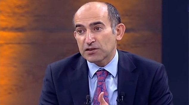 Bir yandan bunlar yaşanırken diğer yandan da Melih Bulu, ne olursa olsun kendi hocaları istifaya çağırsa bile istifa etmeyeceğini, o koltukta oturmaya devam edeceğini her fırsatta dile getiriyor.