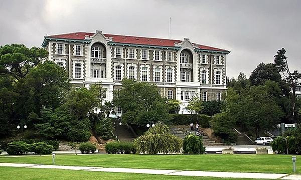 Boğaziçi Üniversitesi gerek başarılı öğrencileri gerek seçkin öğretim üyeleri olsun Türkiye'nin en iyi üniversitelerinden biri. Birey haklarına saygılı ve yaşamın her alanında özgür düşünceyi savunan ve yaşatmaya çalışan köklü bir üniversite.