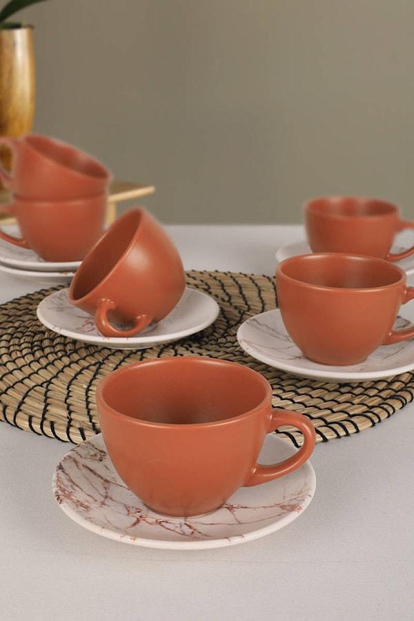 11. Kahvaltı masasında şıklık her şeydir! Seramik mermer görünümlü bir çay takımı daha getirdim size.