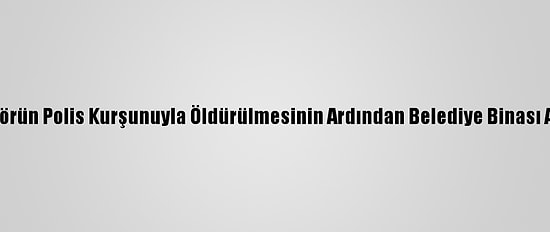 Şili'de Jonglörün Polis Kurşunuyla Öldürülmesinin Ardından Belediye Binası Ateşe Verildi