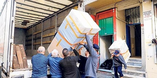 İstanbul'u Terk Ermek Zorunda Kalanlar Anlatıyor: 'Geçim Şartları Zor, Taşınmaya Mecburuz'