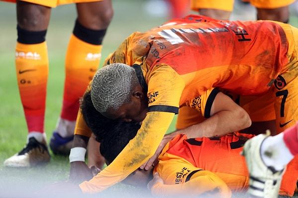 Galatasaray, üst üste 2. Kadıköy deplasmanından da galibiyetle ayrıldı ve averajla liderliğe yükseldi.
