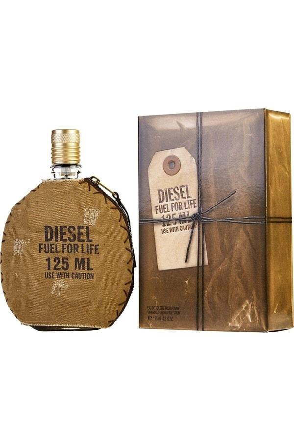 17. Sıra geldi erkek parfümü önerisine. Yenilik arayan erkekler için efsane kokan bir parfüm önerim var: Diesel Fuel For Life