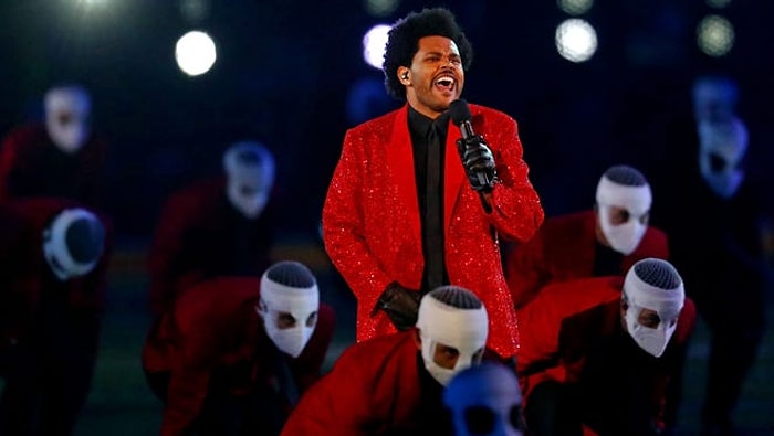 The Weeknd, Super Bowl'daki Muhteşem Performansı ile Büyüledi