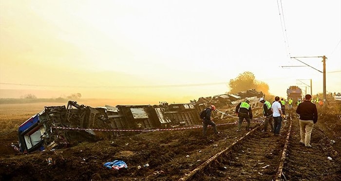 Çorlu Tren Kazasında Oğlunu Kaybeden Mısra Öz'e 8 Bin 840 Lira Para Cezası