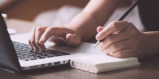 Dil Kursunu İptal Et! Bu Uygulamaların Yardımıyla İngilizce Yazmak Türkçe Yazmak Kadar Kolaylaşacak