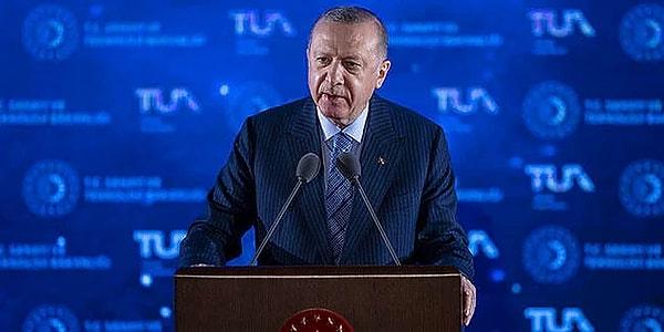 Cumhurbaşkanı Recep Tayyip Erdoğan, geçtiğimiz gün Türkiye'nin uzay programını açıkladı. 2023 yılında Ay'a gidileceğini açıklayan Erdoğan, "Son hedefimiz bir Türk vatandaşını uzaya göndermektir." dedi.