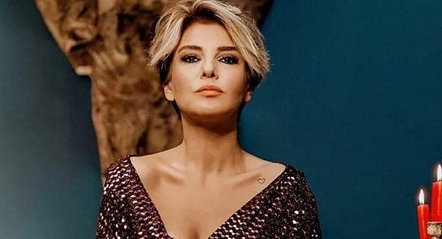 Şarkıcı, manken, oyuncu, sunucu, gazeteci sıfatları ile yetinmeyen Gülben Ergen “Öğrendim ki…” kitabı ile yazarlığa da adım attı!