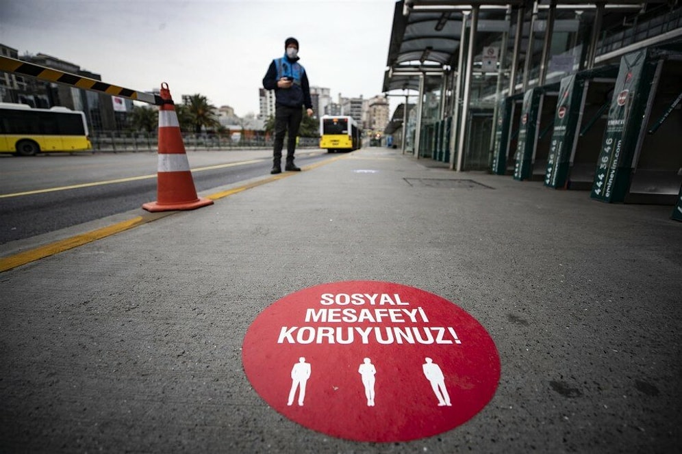 Koronavirüsten 94 Kişi Daha Yaşamını Yitirdi, Vaka Sayısı Düşüşte