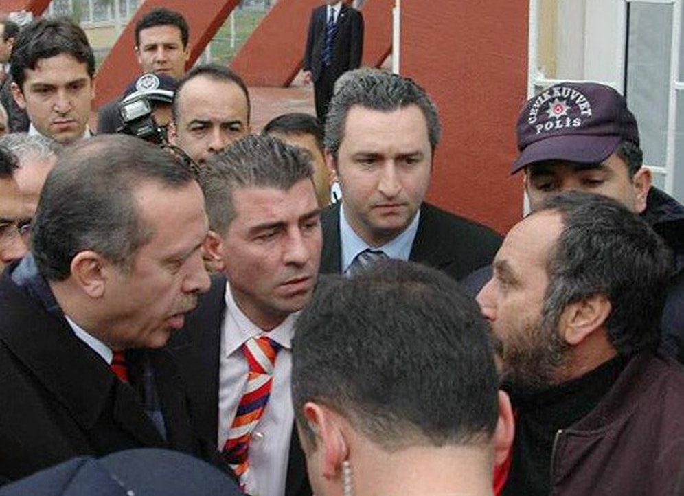 Erdoğan'ın 'Ananı da Al Git' Dediği Çiftçi Tarlasını Satışa Çıkardı: 'Hayatımı Mahvettiler'