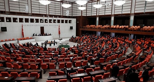 AKP'nin Çalışmalarında Sona Gelindi: Taslakta Seçim Barajı Yüzde Kaç Önerildi?