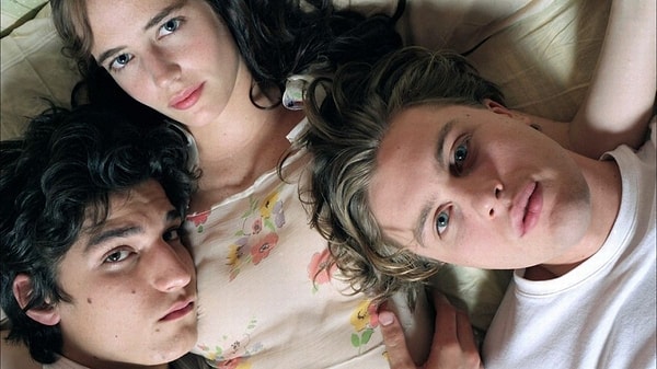 9. Düşler, Tutkular ve Suçlar / The Dreamers (2003) IMDb: 7.2