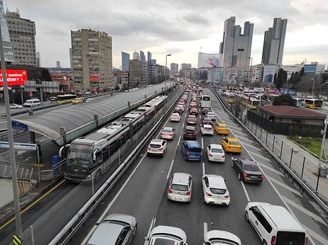 Kısıtlamaya Saatler Kala İstanbul'da Trafik Yine Kilit
