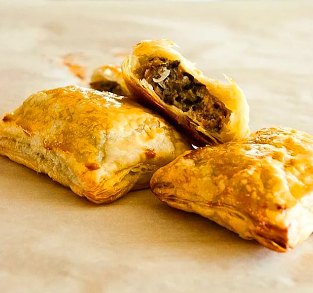 10. Ciğerli Börek