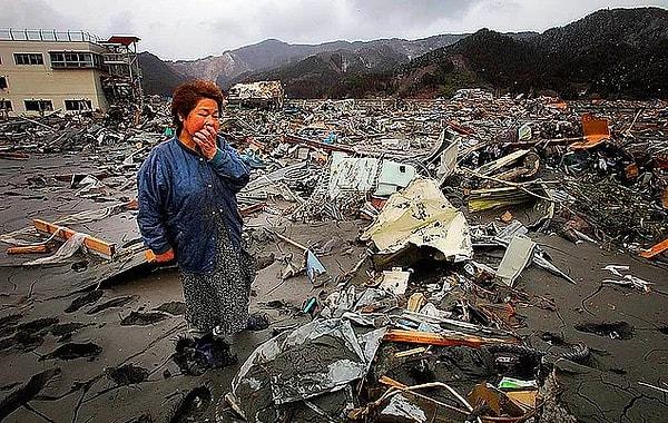 Fukuşima kıyılarında 7,1 büyüklüğündeki depremin ardından ufak dalgalanmalar yaşandı.