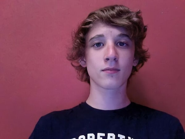 Думаю, мне нужно в ближайшее время сделать какую-то другую стрижку, чтобы сделать процесс еще интереснее