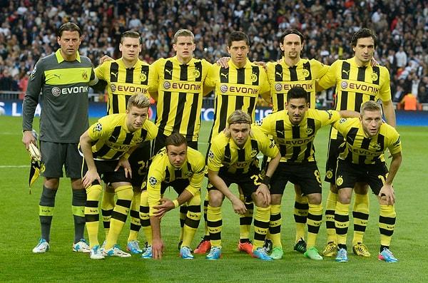 17. 2012 - 2013 Borussia Dortmund