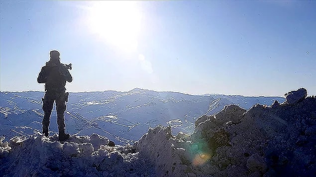 Milli Savunma Bakanı Hulusi Akar 13 vatandaşın şehit edildiğini açıkladı.